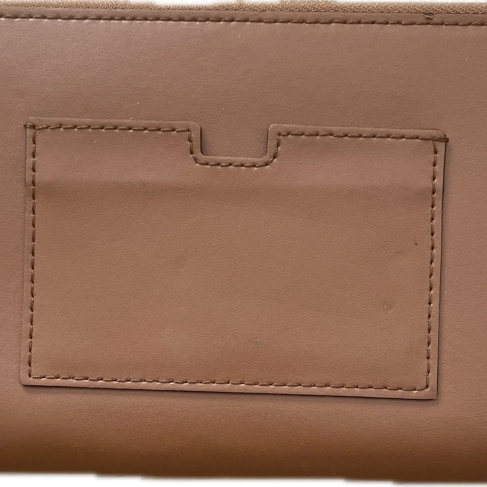 Kate Spade New York ♠️ Brown Leather Zipper Around Wallet EUC - Picture 2 of 4
